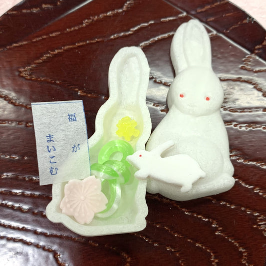 そっとひらくと うさぎ うさぎ 春(小) 4個入