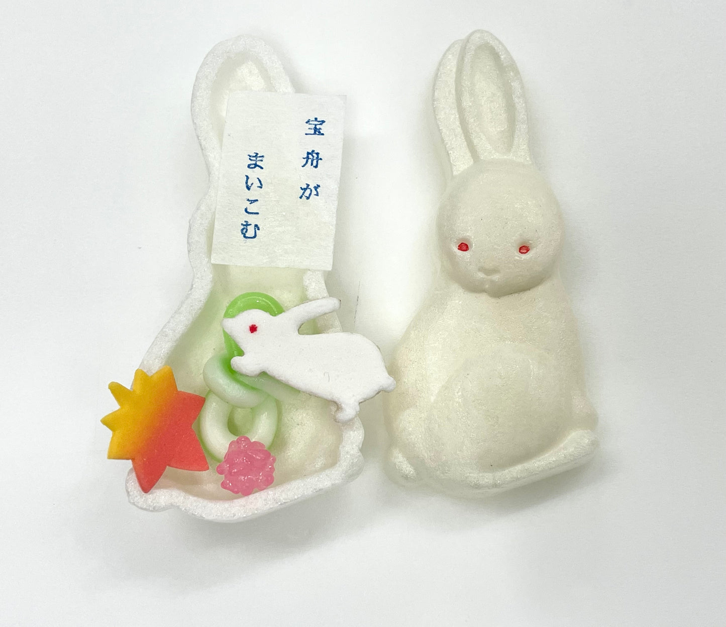 そっとひらくと うさぎ うさぎ　秋　紅葉（小） 4個入